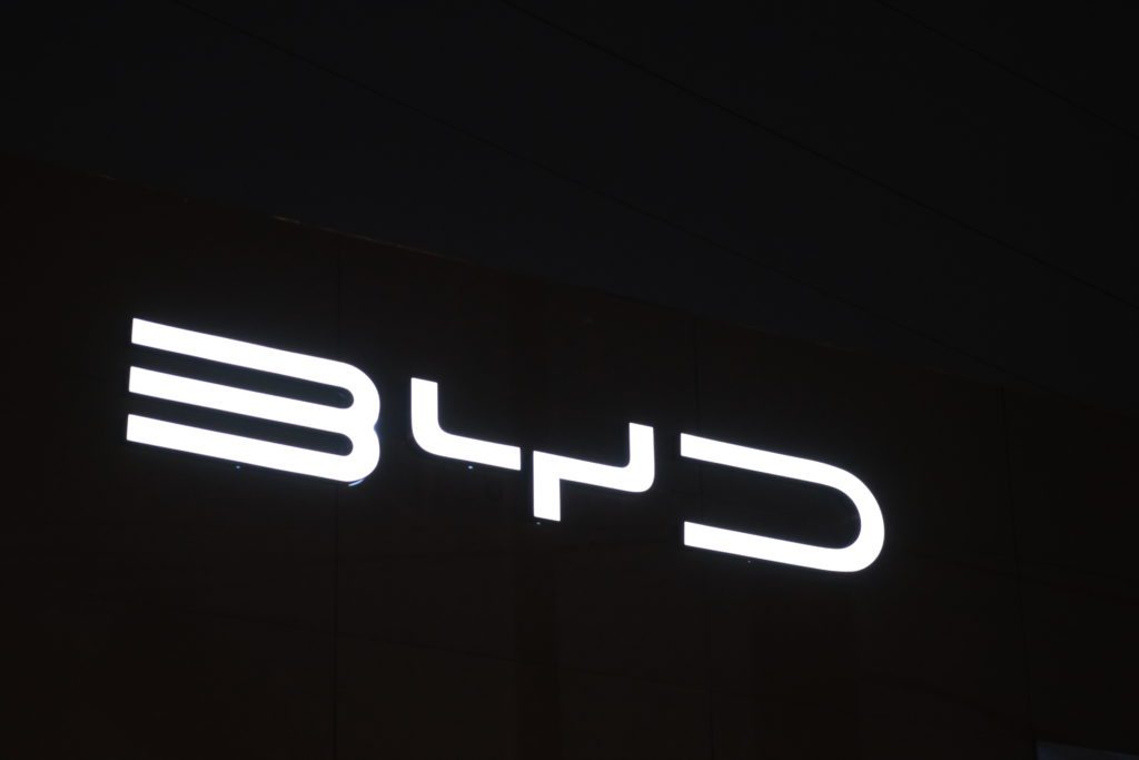 BYD Electronics Gets China E-Cig Manufacture License